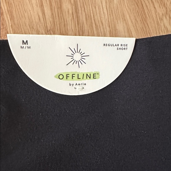 NWT Aerie Offline Black Leggings Med Short - Picture 2 of 5